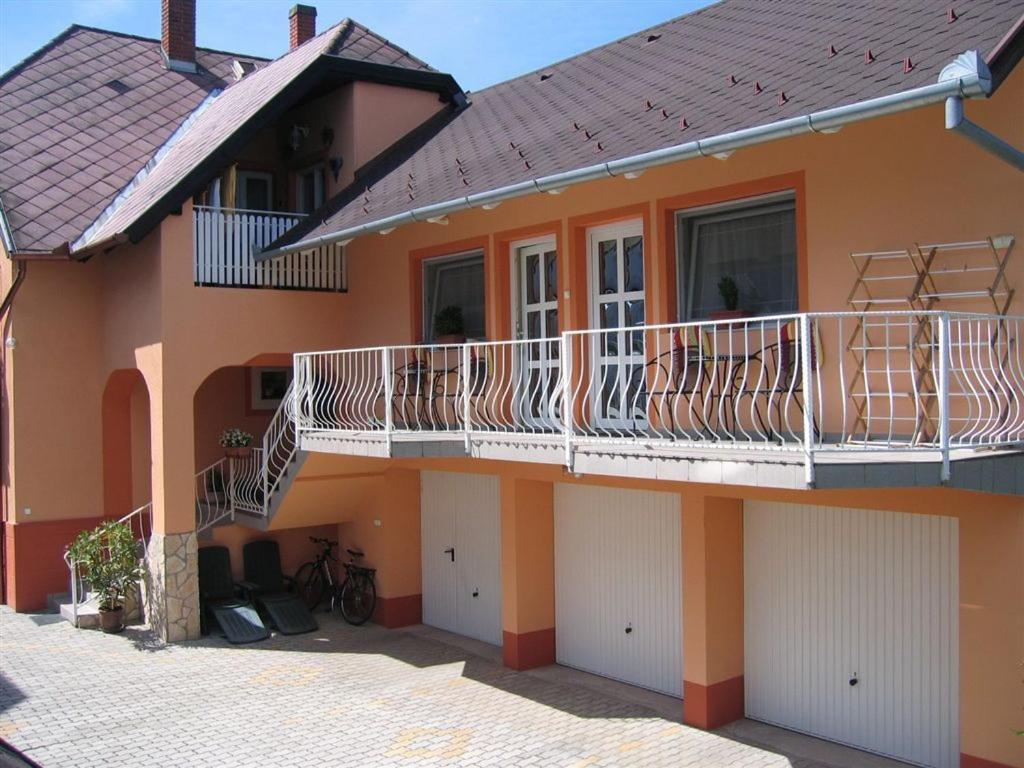 Szecsenyi Apartman Hévíz Eksteriør billede